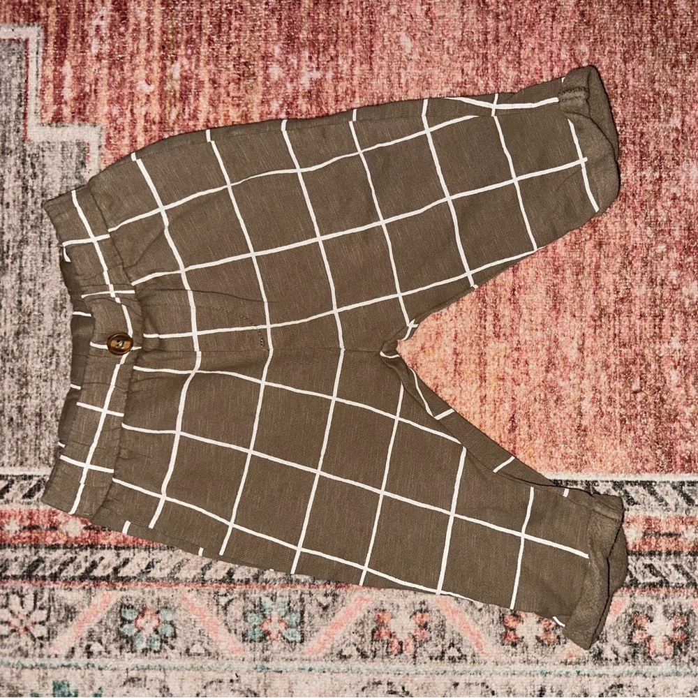 H&M brown and white checkered soft dress pants